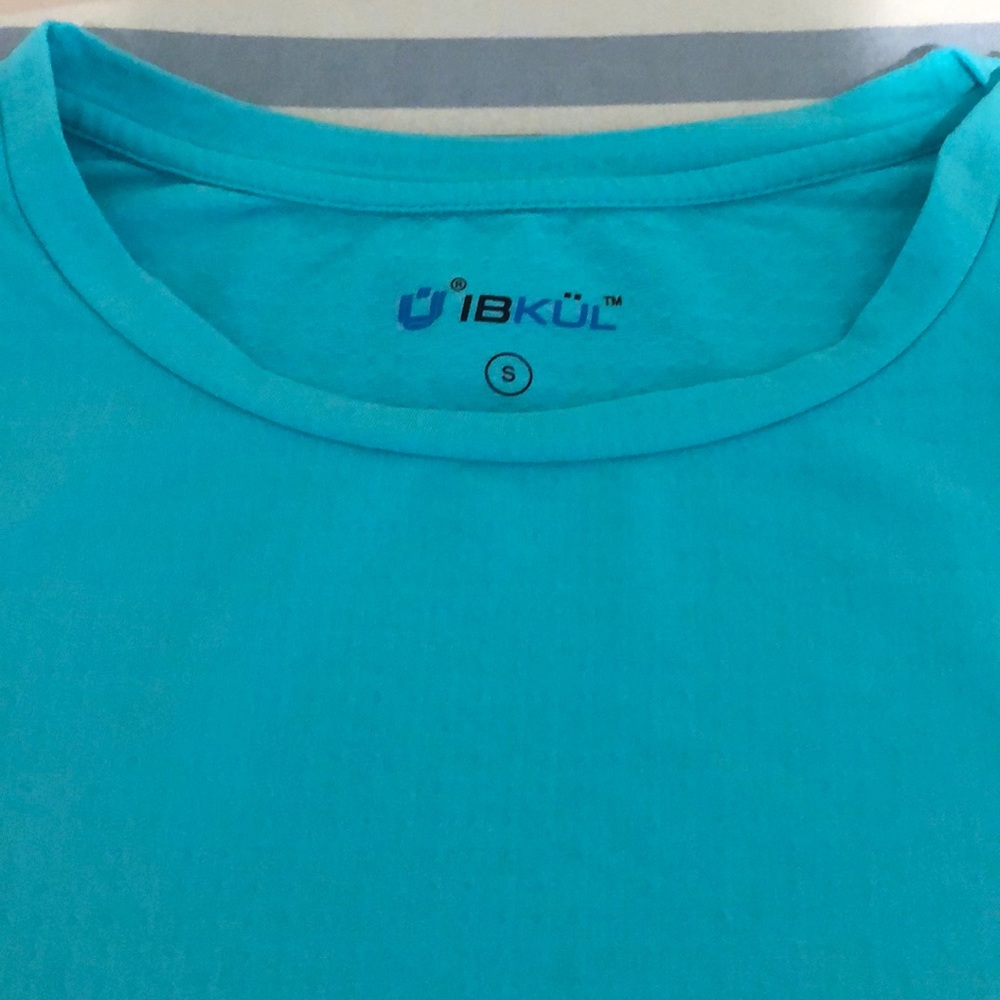 Long sleeve turquoise IBKUL top